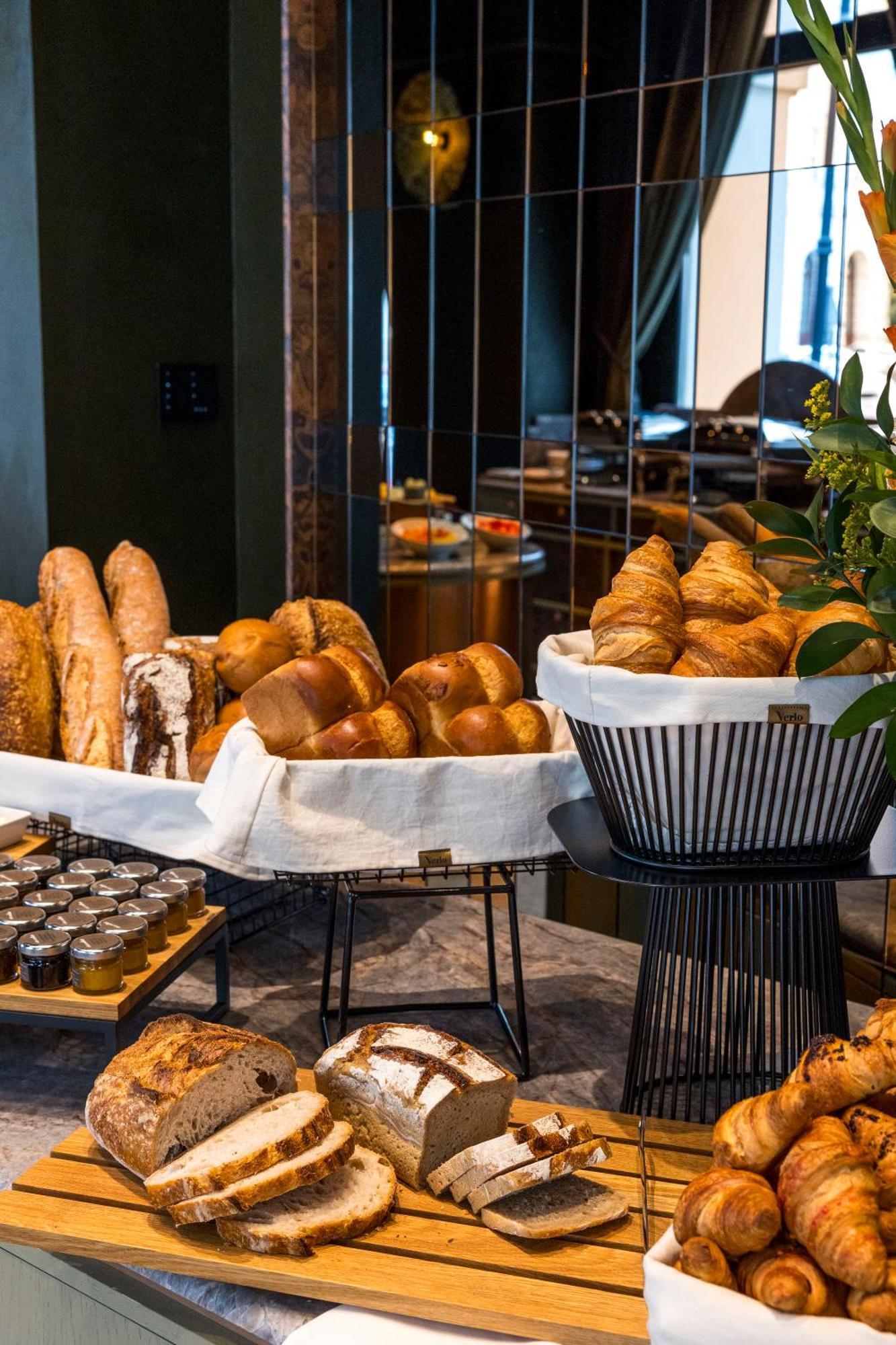 Flaner Hotel, Worldhotels Crafted Varsó Kültér fotó